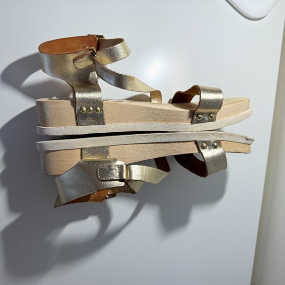 Free People Women's Gold Wood and Leather Sandals Size 7.5 Bohemian Girly - Picture 11 of 11